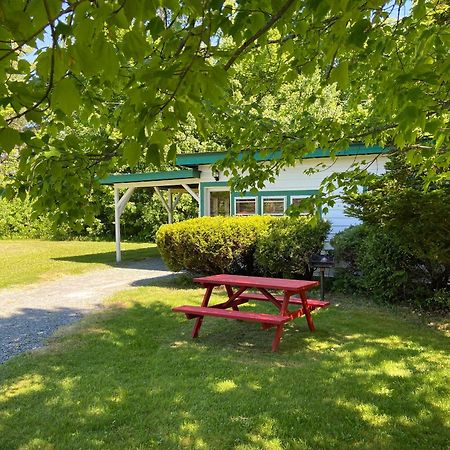 Patio Motor Court Motel Carroll Exterior photo